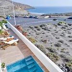 Seaside Jacuzzi Pool Free Surf Retreat Ferienhaus *